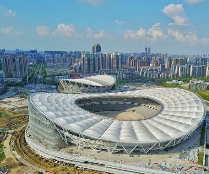 蘇州工業(yè)園區(qū)體育場(chǎng)封頂，260米索網(wǎng)索膜結(jié)構(gòu)全球首創(chuàng)